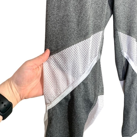 Champion Gray & White Mid-Rise Mesh Capri Leggings - Picture 7 of 17